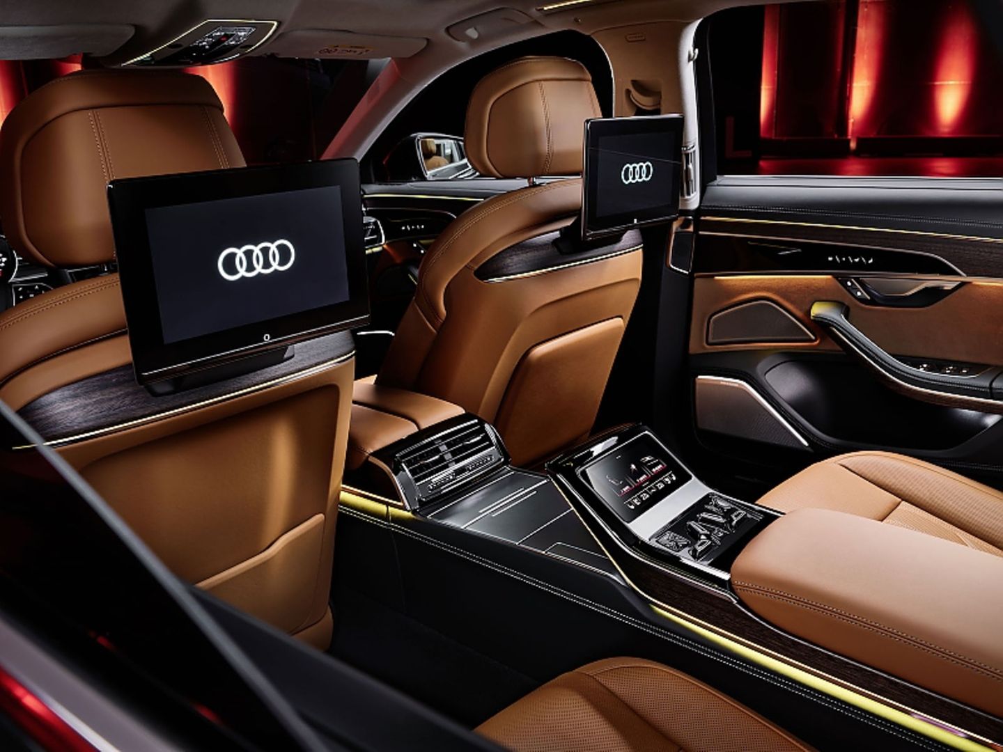 Audi A8 L 2022