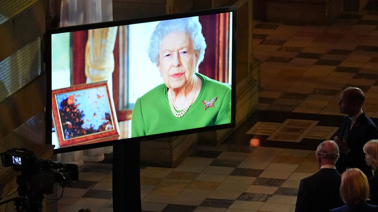Queen Elizabeth at the climate summit in Glasgow: With this symbol she commemorates Philip