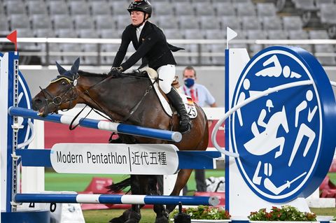 Die deutsche Fünfkämpferin Annika Schleu und Bundestrainerin Kim Raisner (nicht im Bild)  sorgten in Tokio für einen Eklat