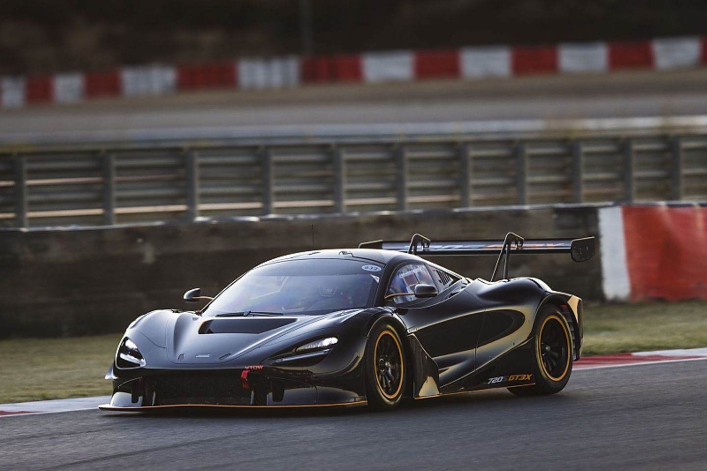 Der McLaren 720S GT3X ist die optimierte Version des McLaren 720S GT3