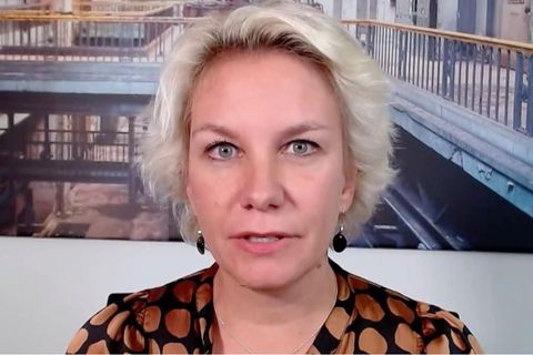 Anwältin im Interview: Ungeimpften-Lockdown und 2G am Arbeitsplatz: Ist das rechtlich möglich?