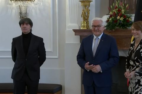 Video: Löw zu Gast beim Bundespräsidenten