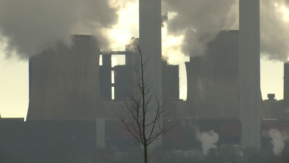 Video: Weltweiter CO2-Ausstoß fast wieder auf Vor-Pandemie-Niveau