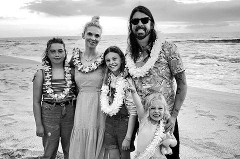 Die Grohl-Familie: Dave mit seiner Frau Jordyn Blum und deren drei Töchtern
