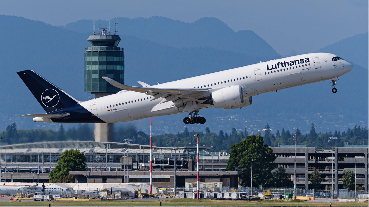 Start eines Airbus A350 der Lufthansa