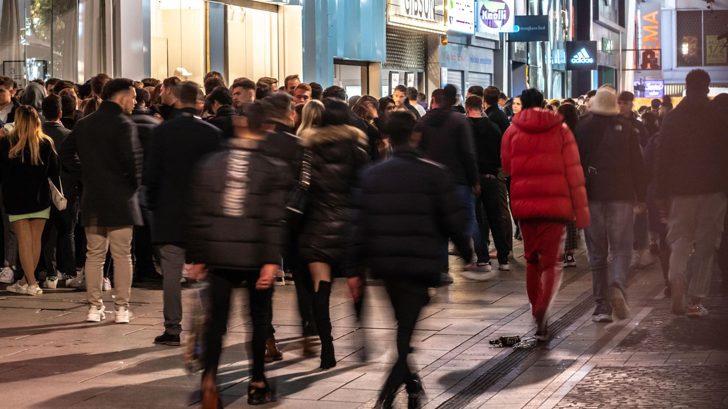 Die Inzidenzen steigen und mit ihnen das Infektionsrisiko - auch für Geimpfte