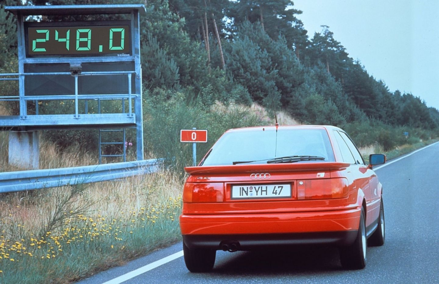 Audi S2 Coupé