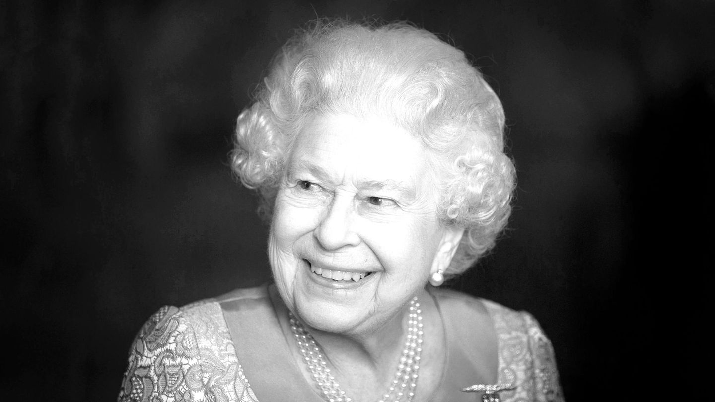 Elizabeth II, die Ewige Queen Elizabeth II
