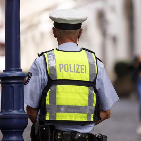 Eine Polizeistreife in der Kölner Altstadt