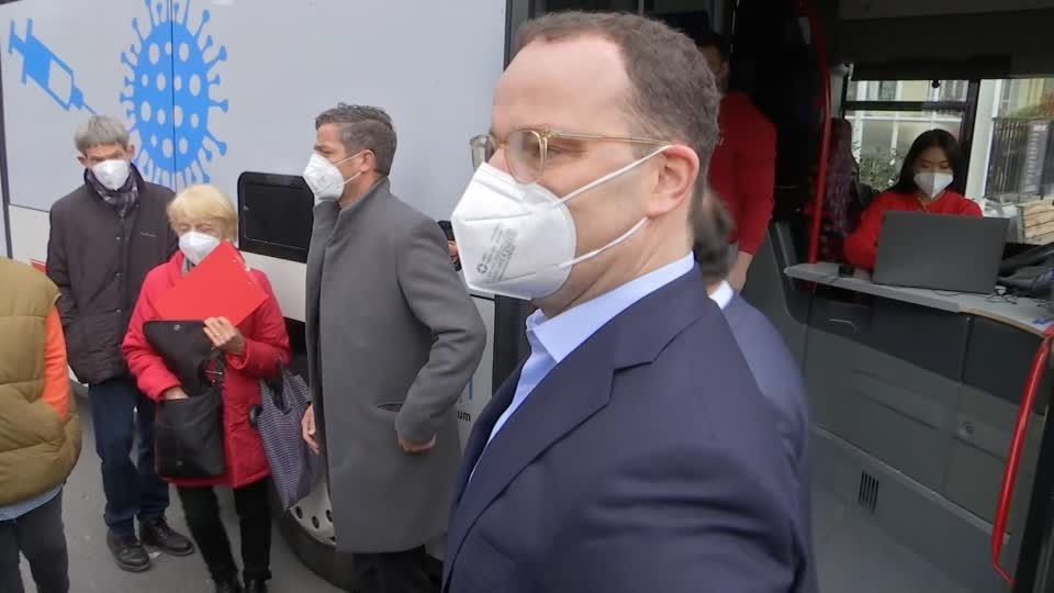 Video: Spahn hofft auf Booster-Impfungen Video: Spahn hofft auf Booster-Impfungen