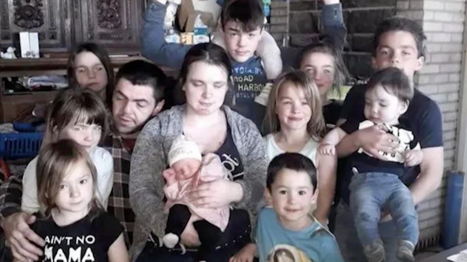 Belgische Großfamilie: Diese elf Geschwister haben eine spezielle Gemeinsamkeit Belgische Großfamilie: Diese elf Geschwister haben eine spezielle Gemeinsamkeit
