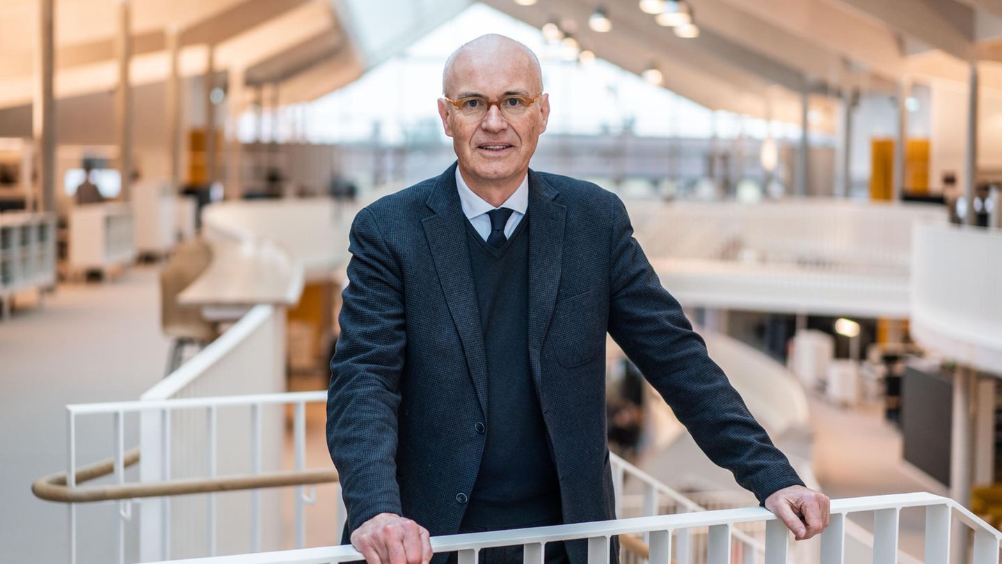 Alnatura-Gründer Götz Rehn in der Darmstädter Firmenzentrale