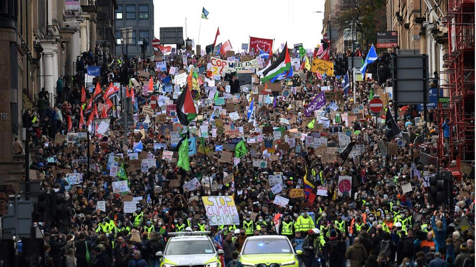 Tausende protestieren in Glasgow gegen die Ererwärmung