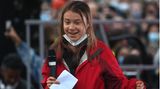 Greta Thunberg spricht zu den Protestierenden