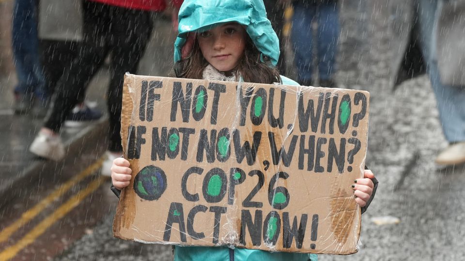 Klima-Demonstranten fordern mehr Taten vom COP26-Klimagipfel