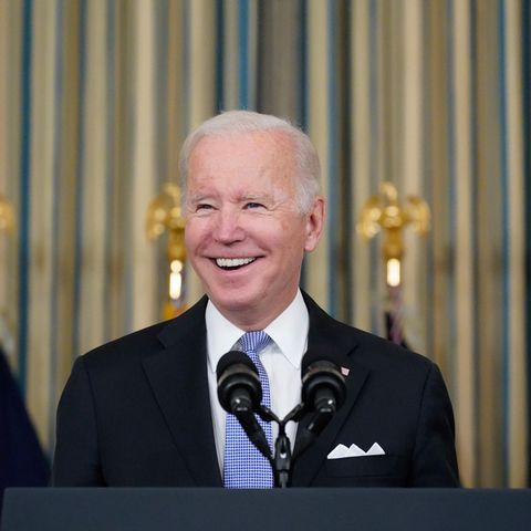 Joe Biden freut sich über seinen Erfolg im Kongress