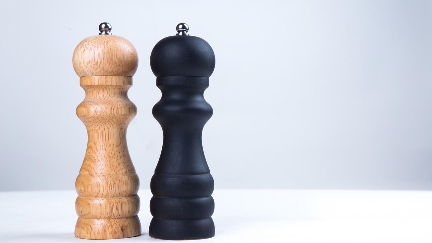 Salz und Pfeffer Holzstreuer