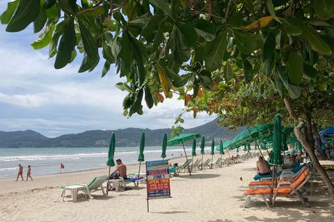 Ruhige Atmosphäre am Patong Beach auf Phuket