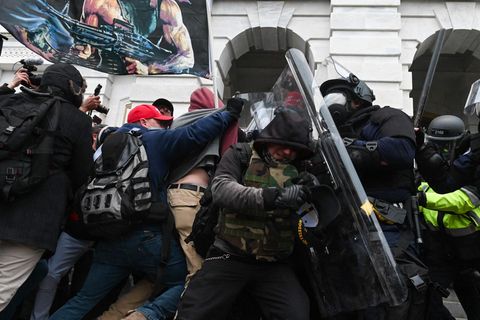 Beim Sturm auf das US-Kapitol am 6. Januar 2021 sind mehrere Menschen ums Leben gekommen