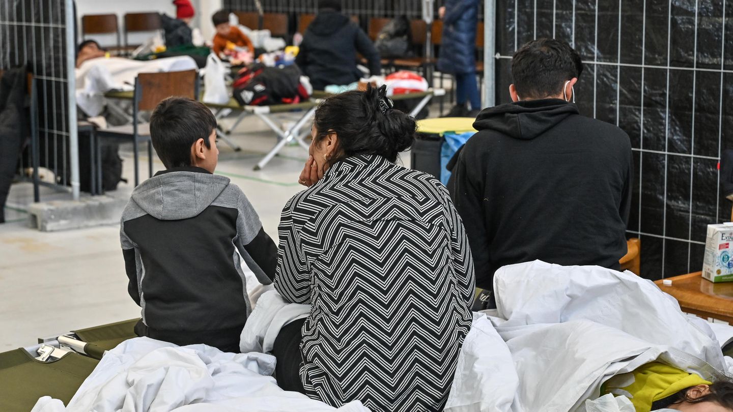 Belarus: Hundreds of refugees on their way to the border with Poland