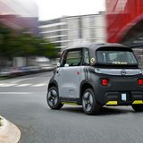 Das Nummernschild verrät: Der Opel Rocks-e ist bis zu 45 km/h