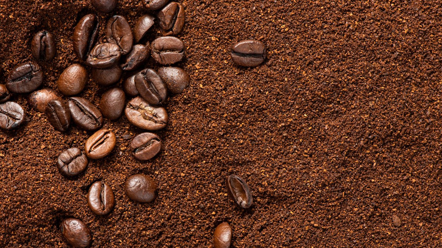 Ground Coffee  Keine Sorge, es handelt sich hier nicht um minderwertigen Kaffee aus auf den Boden gefallenen Kaffeebohnen. Im Englischen wird gemahlener Kaffee als Ground Coffee bezeichnet.