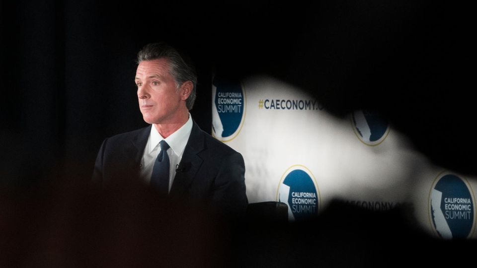 Gavin Newsom Gouverneur Von Kalifornien Erkl rt Seine Auszeit STERN de Gavin Newsom Gouverneur Von Kalifornien Erkl rt Seine Auszeit STERN de