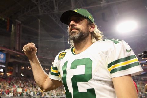 Der NFl-Superstar Aaron Rodgers ist heftig unter Beschuss für seine Äußerungen zu Corona-Impfungen