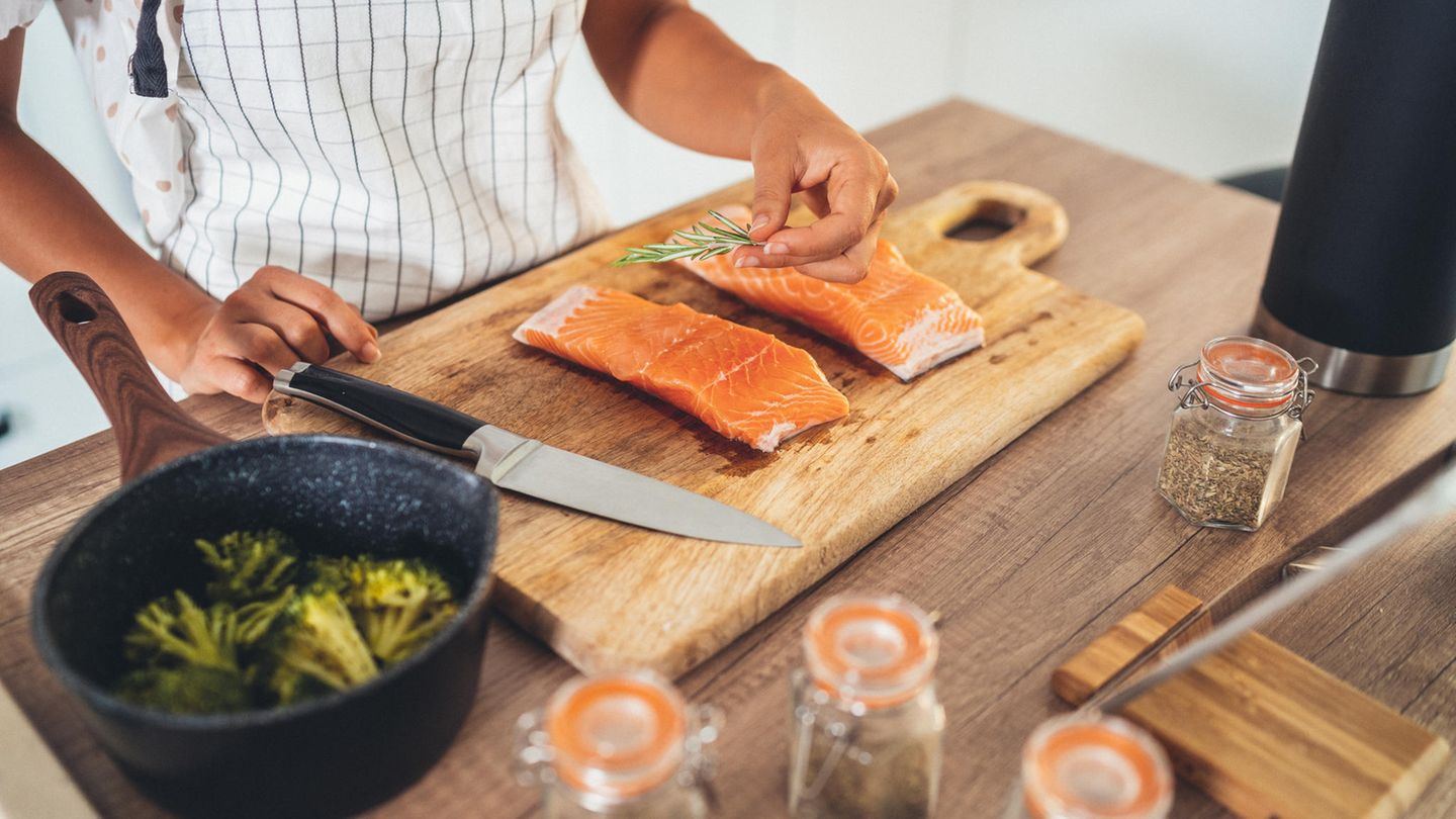 Ökobilanz: Lachs essen Lachs essen