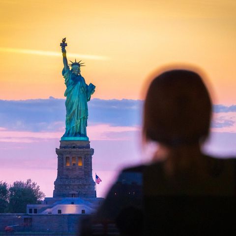 Im Anblick der Freiheitsstatue von New York