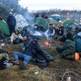 Die wenigen Zelte schützen vor dem Regen, nicht aber vor der Kälte.