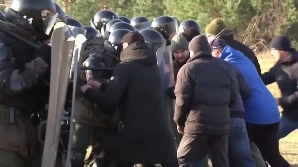 Ukraine: Grenzschützer proben Push-Backs: "Unsere Aufgabe ist es, Eindringlinge aufzuhalten"
