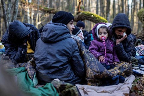 Geflüchtete aus dem Nordirak warten auf Hilfe
