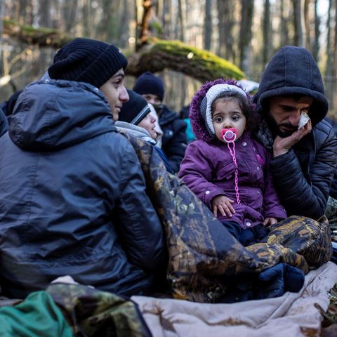Geflüchtete aus dem Nordirak warten auf Hilfe