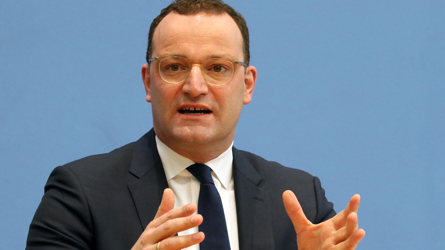 Corona: Jens Spahn rejects mandatory vaccination in drastic words