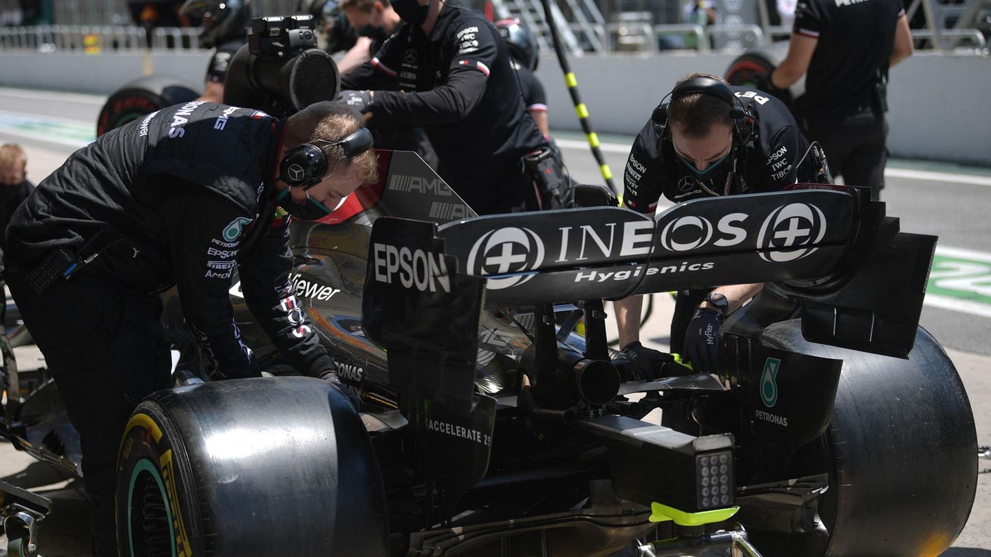 Lewis Hamilton disqualified: was it for his Formula 1 World Cup dreams?