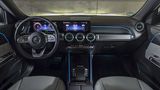 Das Interieur entspricht dem des EQA
