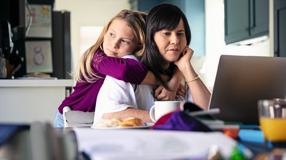 Probleme Privatleben und Berufliches zu trennen – So geht es den Menschen im Homeoffice Probleme Privatleben und Berufliches zu trennen – So geht es den Menschen im Homeoffice