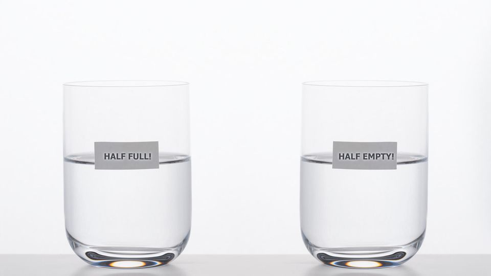 Glas Glas voll oder leer