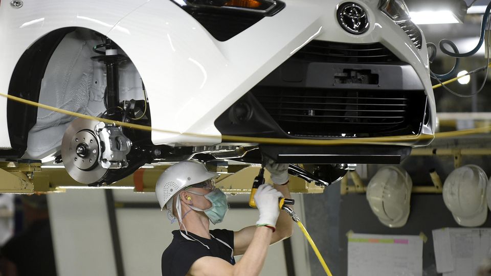Ein Toyota Aygo in der Produktion
