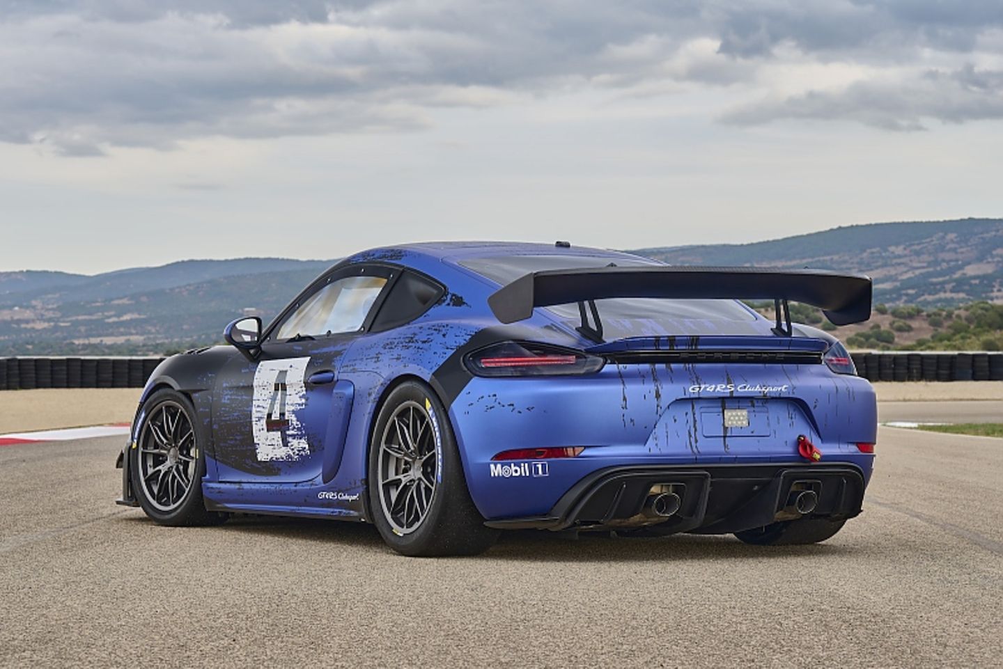 Porsche 718 Cayman GT4 RS