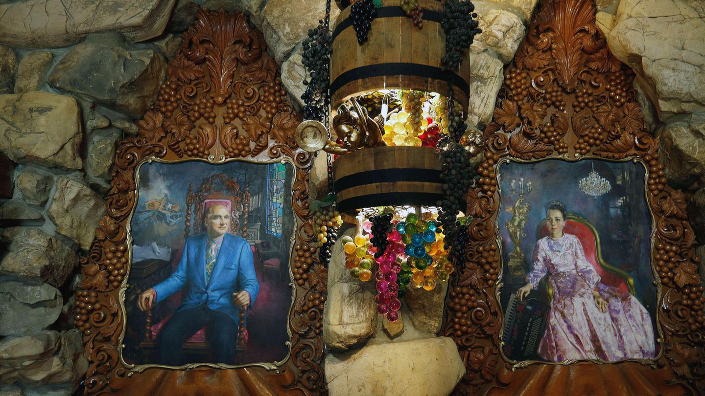 Madonna Inn Gründerehepaar