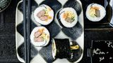 Zu sehen ist Kimbab, ein koreanisches Gericht