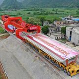 Die Hochgeschwindigkeitstrasse von Guiyang-Nanning ist 512 Kilometer lang, dieser Abschnitt wird auf Pfeilern errichtet. 