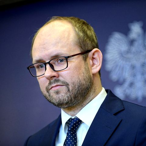 Krise zwischen Polen und Belarus: Polens Vize-Außenminister über Lage an Grenze: "Uns muss klar sein, dass es mit Wissen des Kremls geschieht"