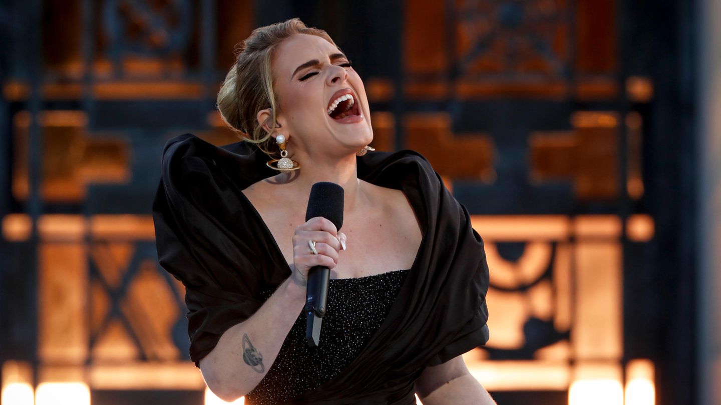 Adele gibt ihr erstes Konzert seit vier Jahren