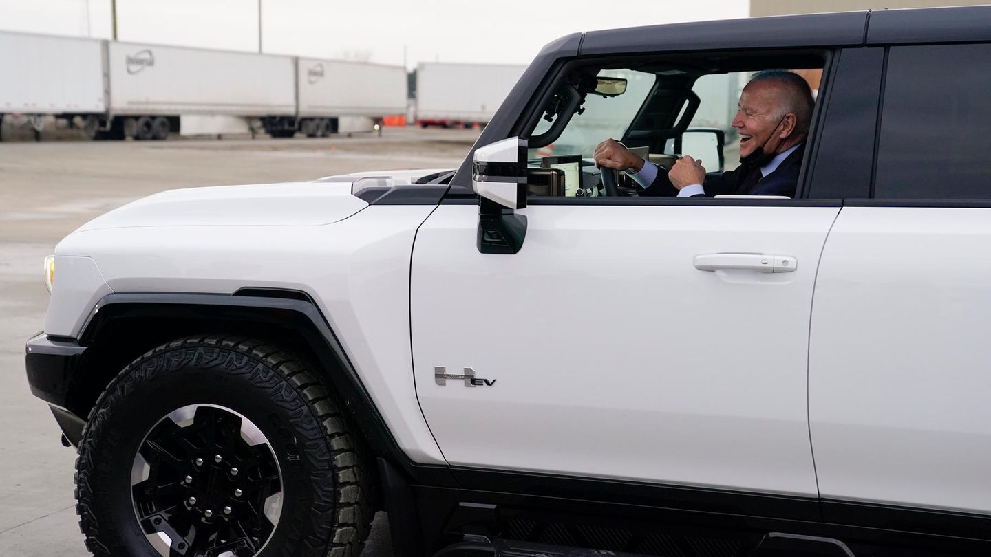 Video: Biden der Autonarr