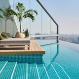 Aura Skypool