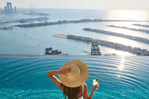 Aura Skypool