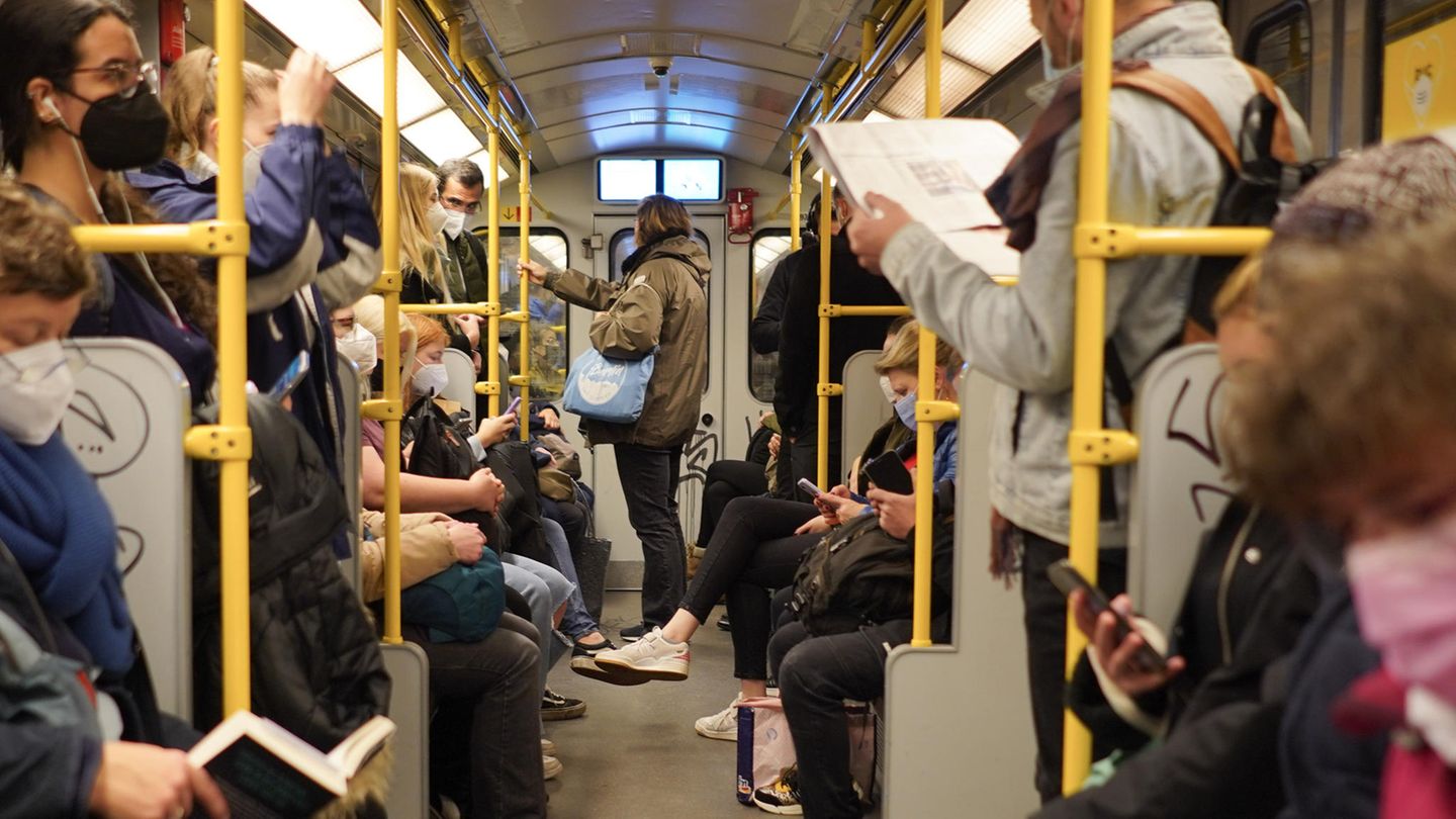 Corona: Who controls 3G at work as well as on buses and trains